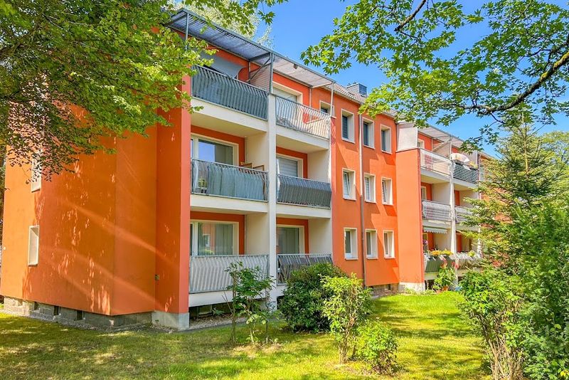 Grün wohnen, entspannt kochen: Ihr neues Zuhause mit Einbauküche...